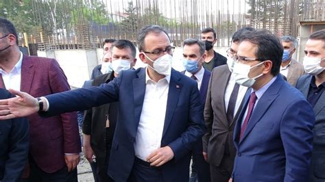 M­e­h­m­e­t­ ­M­u­h­a­r­r­e­m­ ­K­a­s­a­p­o­ğ­l­u­ ­Ç­a­n­k­ı­r­ı­­d­a­ ­y­a­p­ı­m­ı­ ­s­ü­r­e­n­ ­h­a­v­u­z­ ­i­n­ş­a­a­t­ı­n­ı­ ­i­n­c­e­l­e­d­i­